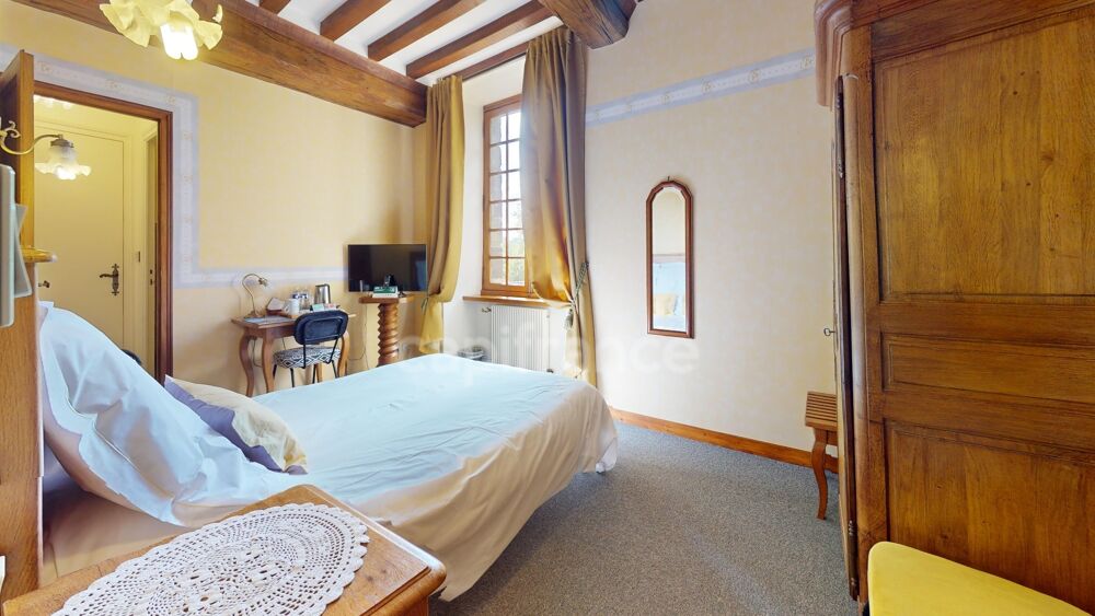 à vendre  Propriété/château Sainte-Cécile (50800)