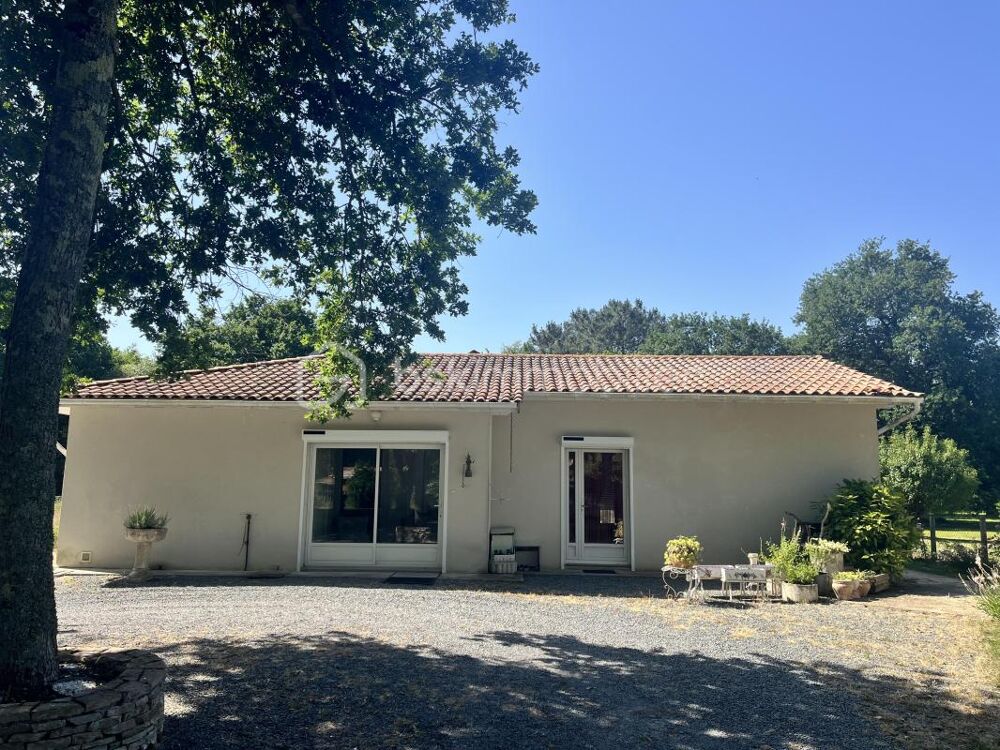 Maison avec garage et grange sur 8000m2 de terrain