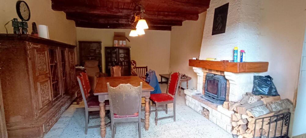 Maison de campagne avec dépendances Marchamp (01680)