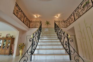  Maison à vendre 7 pièces 241 m²