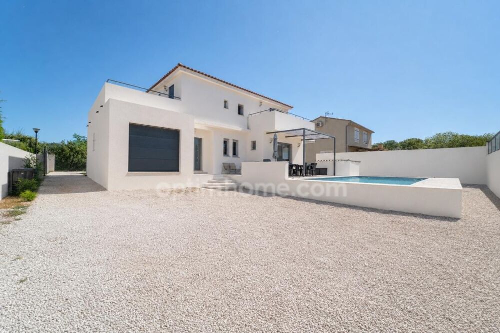 Villa contemporaine, 150 m2, 4 chambres, piscine