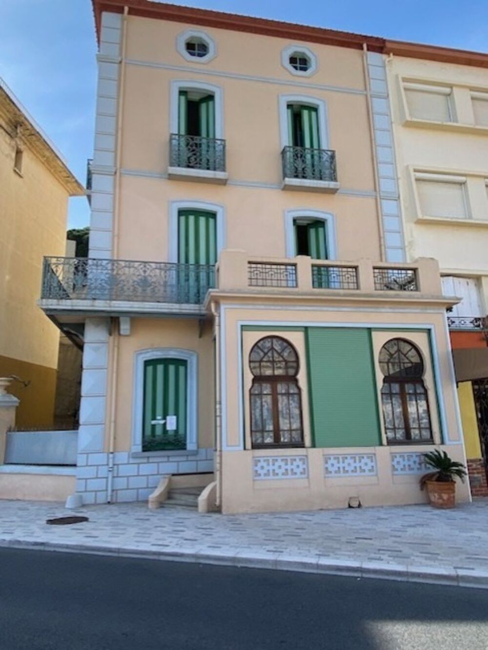 Vente Appartement Bien d'exception en front de mer - Appartement dans une maison de maître classée - Cerbère Cerbere