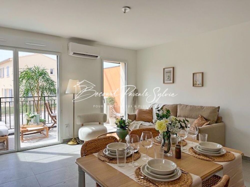 Appartement duplex Sarrians 3 pièce(s) 66.80 m2 terrasse 7,1 m2, 2 parkings