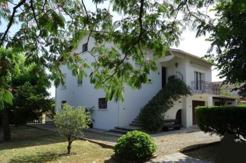 Maison 6 pièces 155 m² · à Revel · 155 m² · 260 000 €