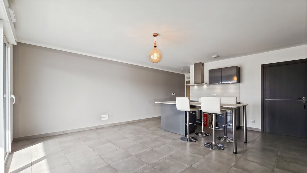 AJACCIO ROCADE  T3 DERNIER ÉTAGE  TERRASSE DE 21 M²  3 STATIONNEMENTS