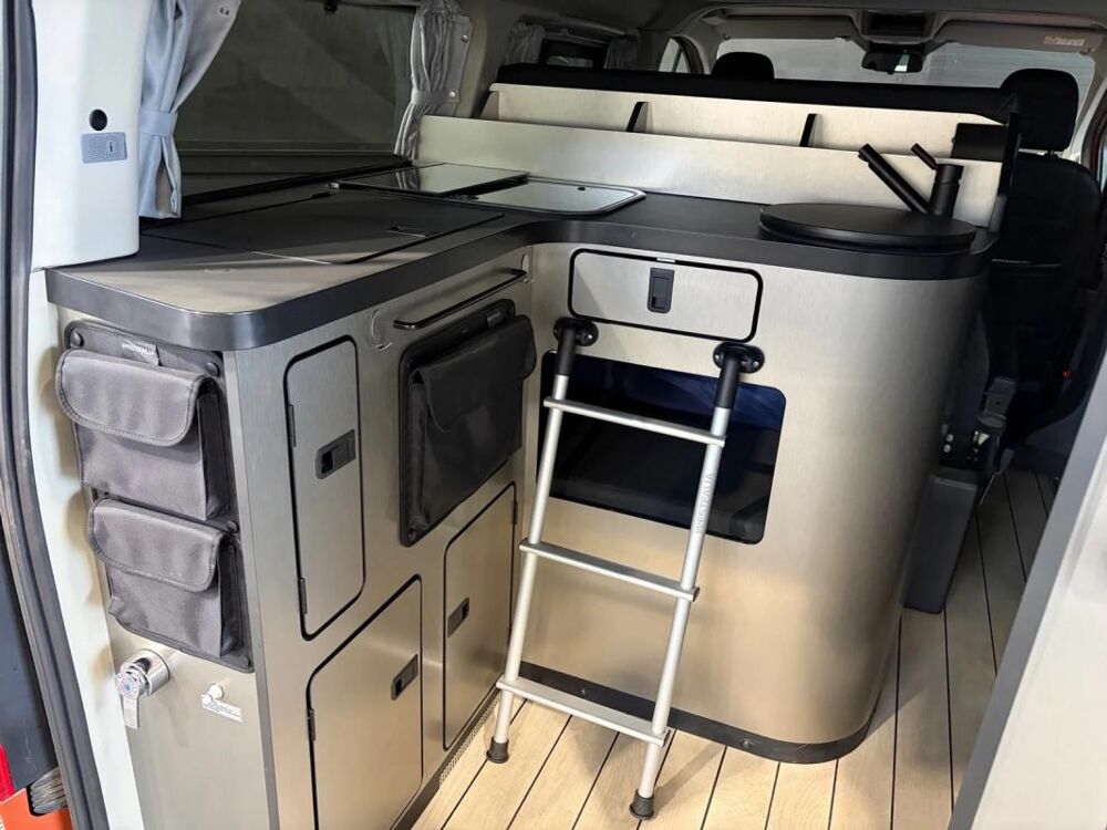 Transit Custom CustomNugget 320 L1H1 2.0 EcoBlue 170ch Active BVA6 2024 occasion 34130 Valergues