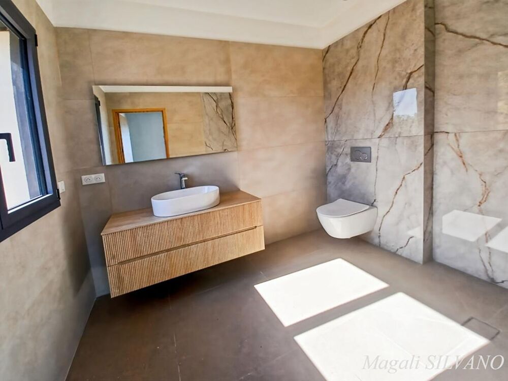 � vendre  Villa Sp�rac�des (06530)