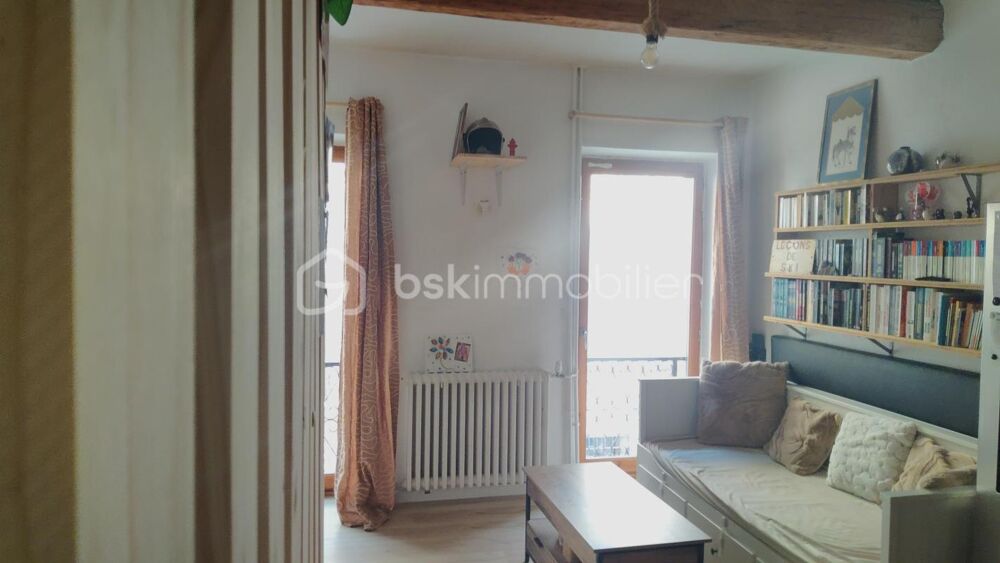 Maison T4 de charme de plus de 100 m2 au coeur de Mane en Provence (04)