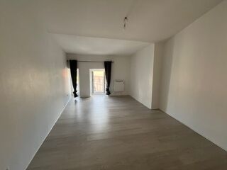  Appartement à louer 2 pièces 80 m²