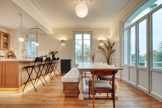  Maison � vendre 8 pi�ces 234 m�