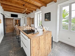  Maison à vendre 8 pièces 265 m²