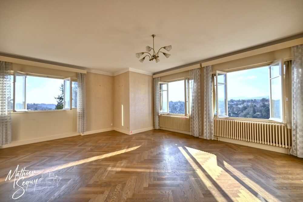 Vente Appartement Dernier tage, appartement de 114m  rnover avec vue imprenable  180 degrs Charbonnieres les bains