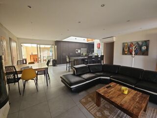  Villa à vendre 9 pièces 193 m²
