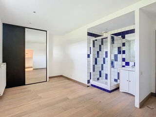  Maison  vendre 7 pices 285 m