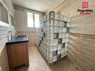  Maison à louer 7 pièces 313 m²
