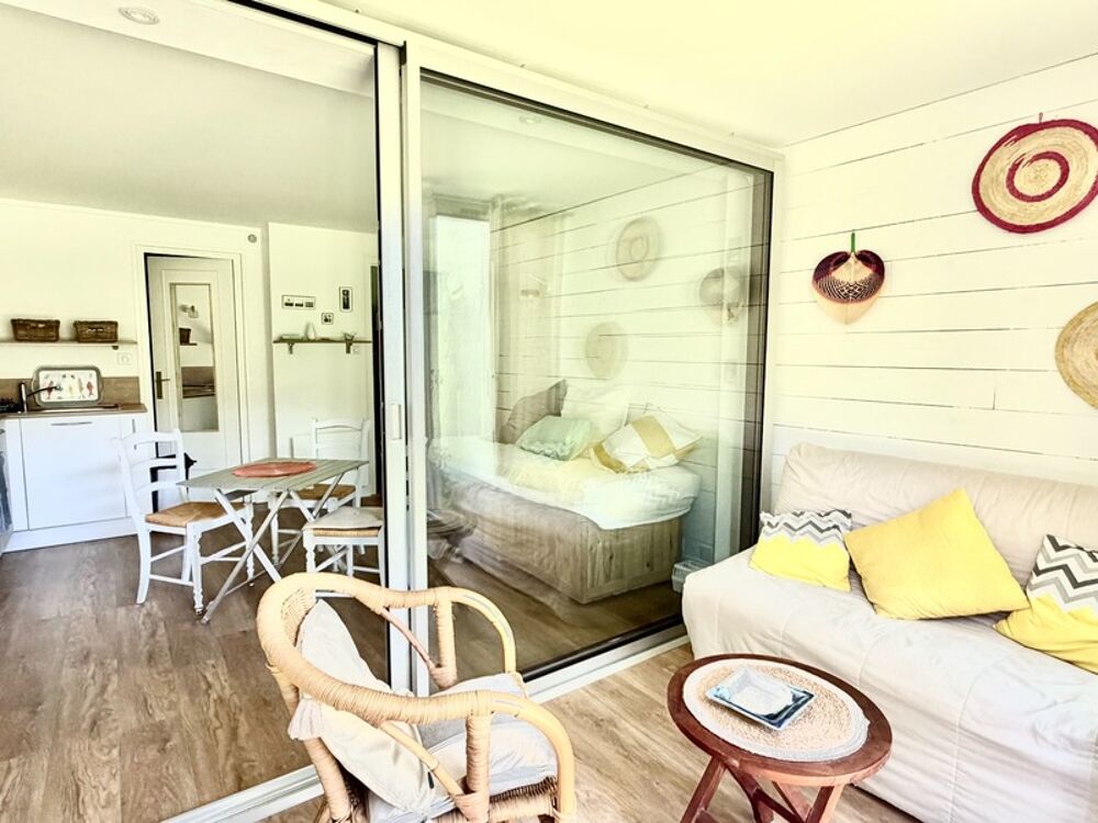 Vente Appartement LE POULIGUEN-STUDIO DE 28M2-EXPOSÉ SUD-PROCHE COMMERCE ET PLAGE A PIED- AU CALME- VUE SUR VERDURE Le pouliguen