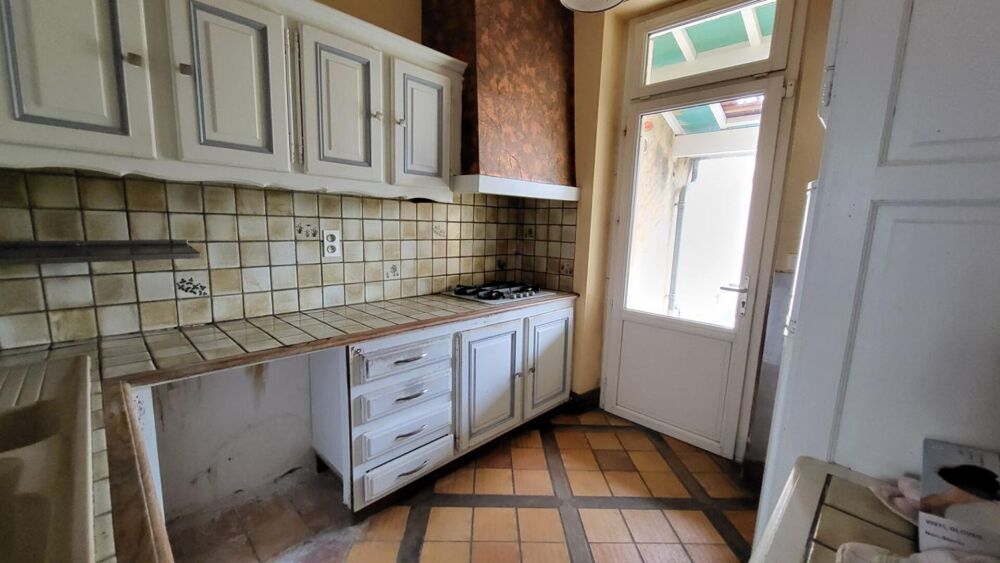 Vente Maison Maison de village en pierres de 240 m²  plus un appartement f 4 à Villefranche De Lonchat 24610 24610 villefranche de lonchat