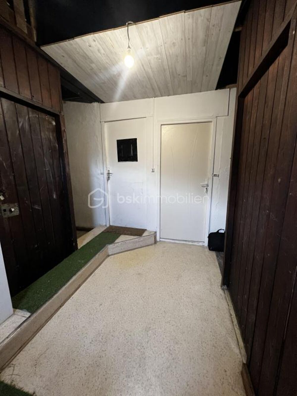 ? À VENDRE  Lot de 2 studios 21.54 m² et 26.72 m² Fougères, ensemble de deux studios indépendants, vendu en un seul lot, idéal