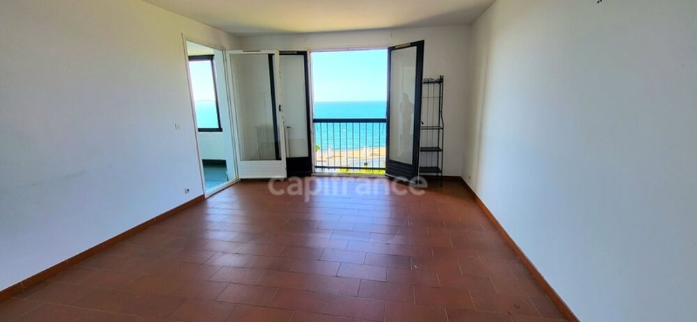 Vue mer panoramique sur le golfe de Saint-Florent  Appartement T3 avec loggia, cave et parking