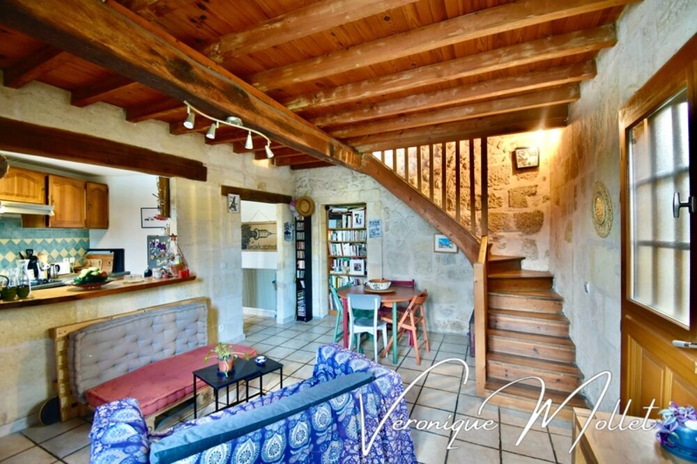 MAISON EN PIERRE ATYPIQUE ! UN VRAI COUP DE COEUR