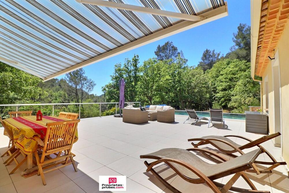 Propriété à Evenos (83330) 10 pièces 293 m2 - deux maisons sur une parcelle de 69215 m2
