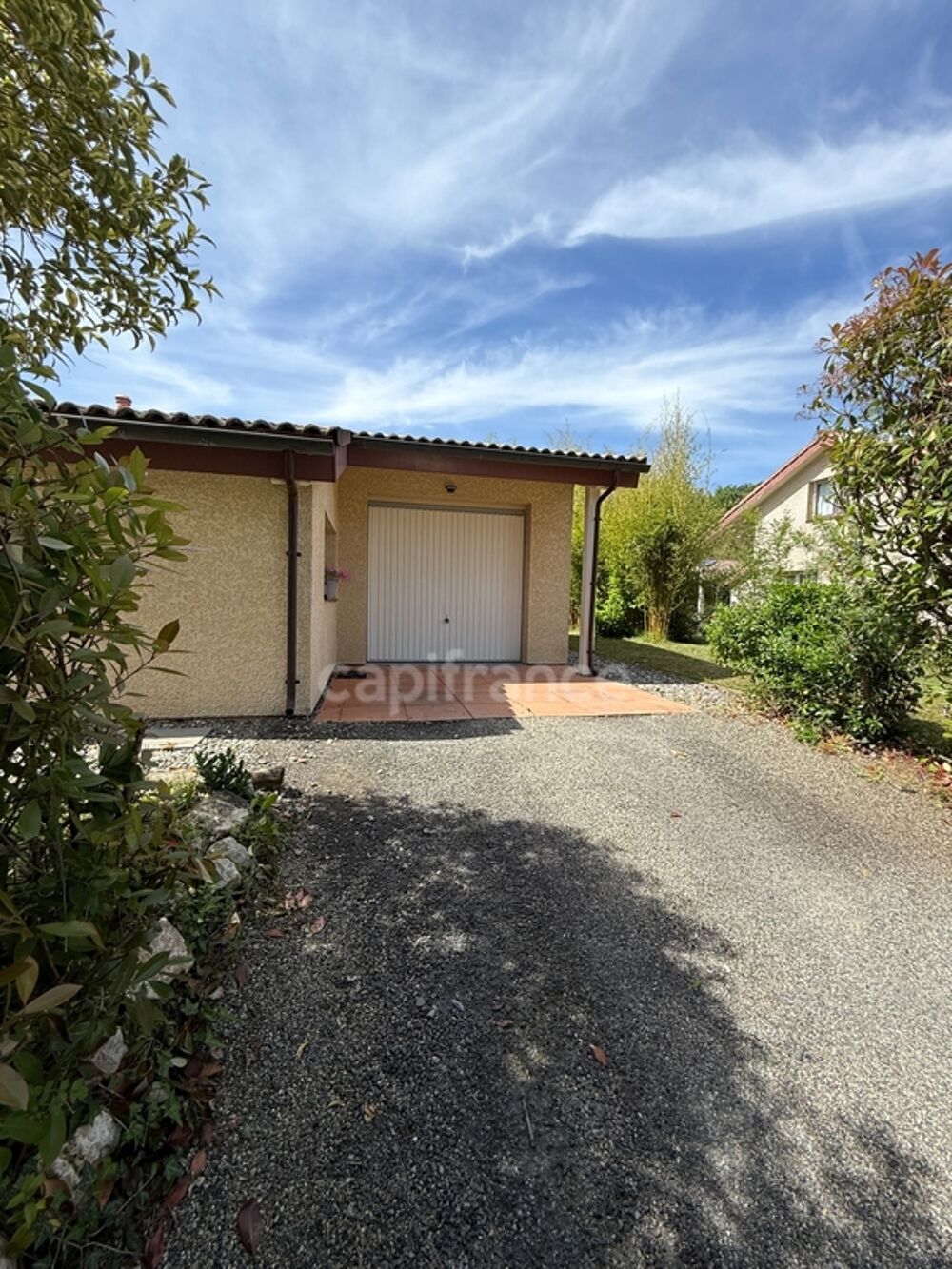 Maison de plain pied 102 m² avec GARAGE et jardin au Domaine du Château de Barbet  Lombez (Gers)