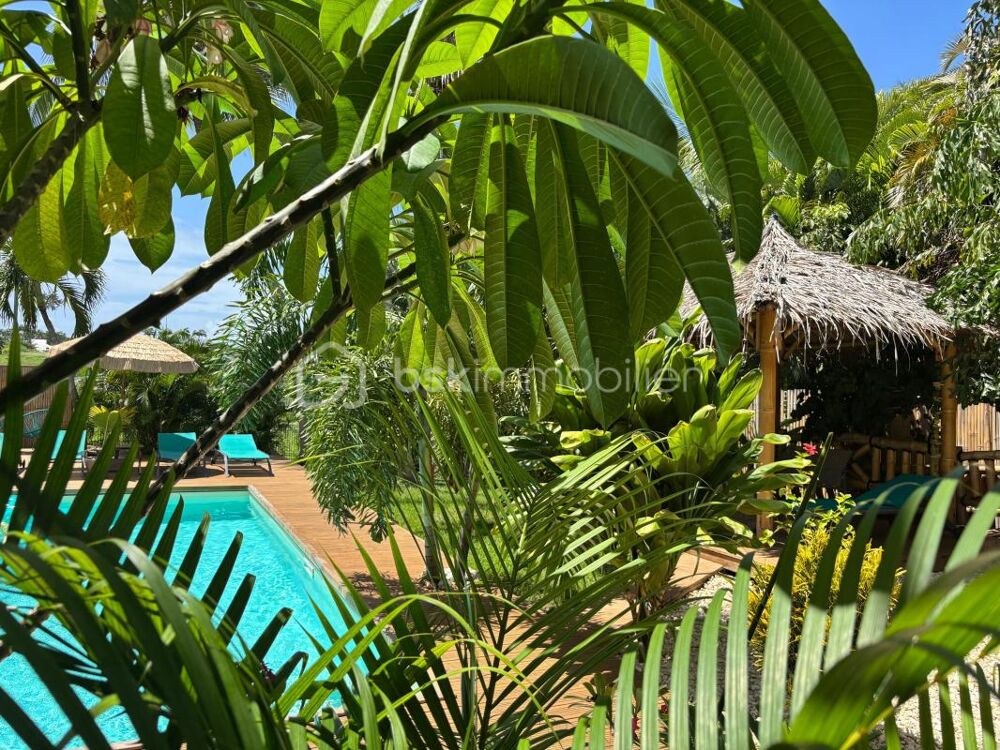 Bel ensemble immobilier piscine et spas