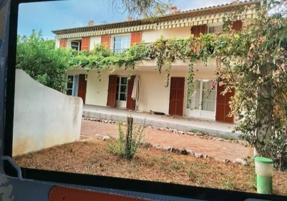 Maison 9 pièces 306 m² · à Cagnes sur Mer · 306 m² · 1 417 501 €