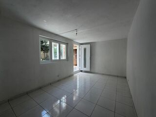  Immeuble à vendre 6 pièces 155 m²