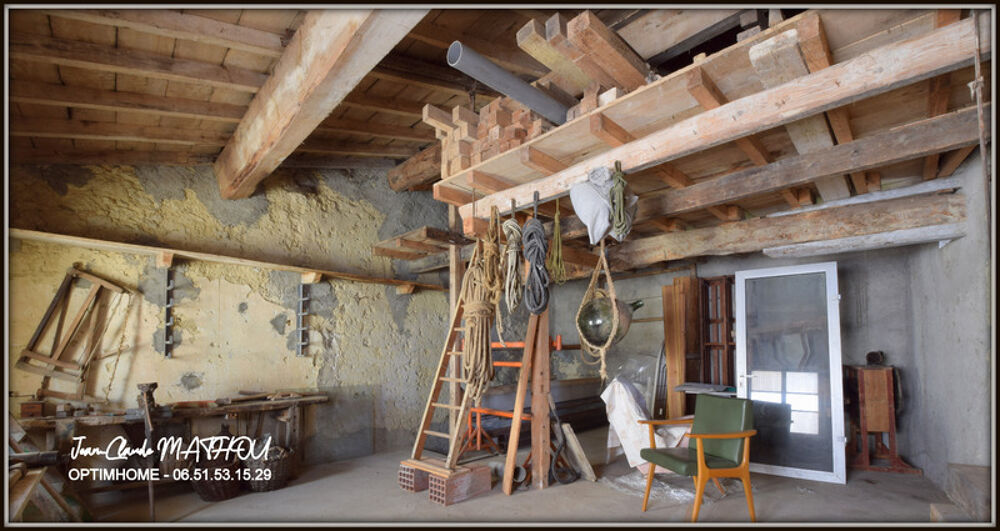 A vendre Maison d'environ 71 m2 à rénover avec terrain séparé d'environ 202 m2