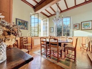  Maison  vendre 10 pices 280 m