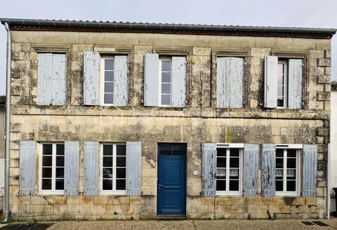   Authentique maison charentaise en pierre � 194 m� � volumes exceptionnels � r�nover Maison - 6 pi�ce(s) - 194 m�