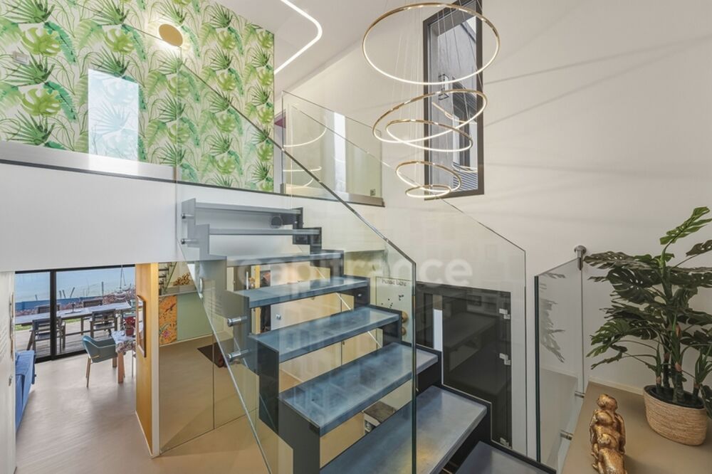 � vendre  Villa Crozet (01170)