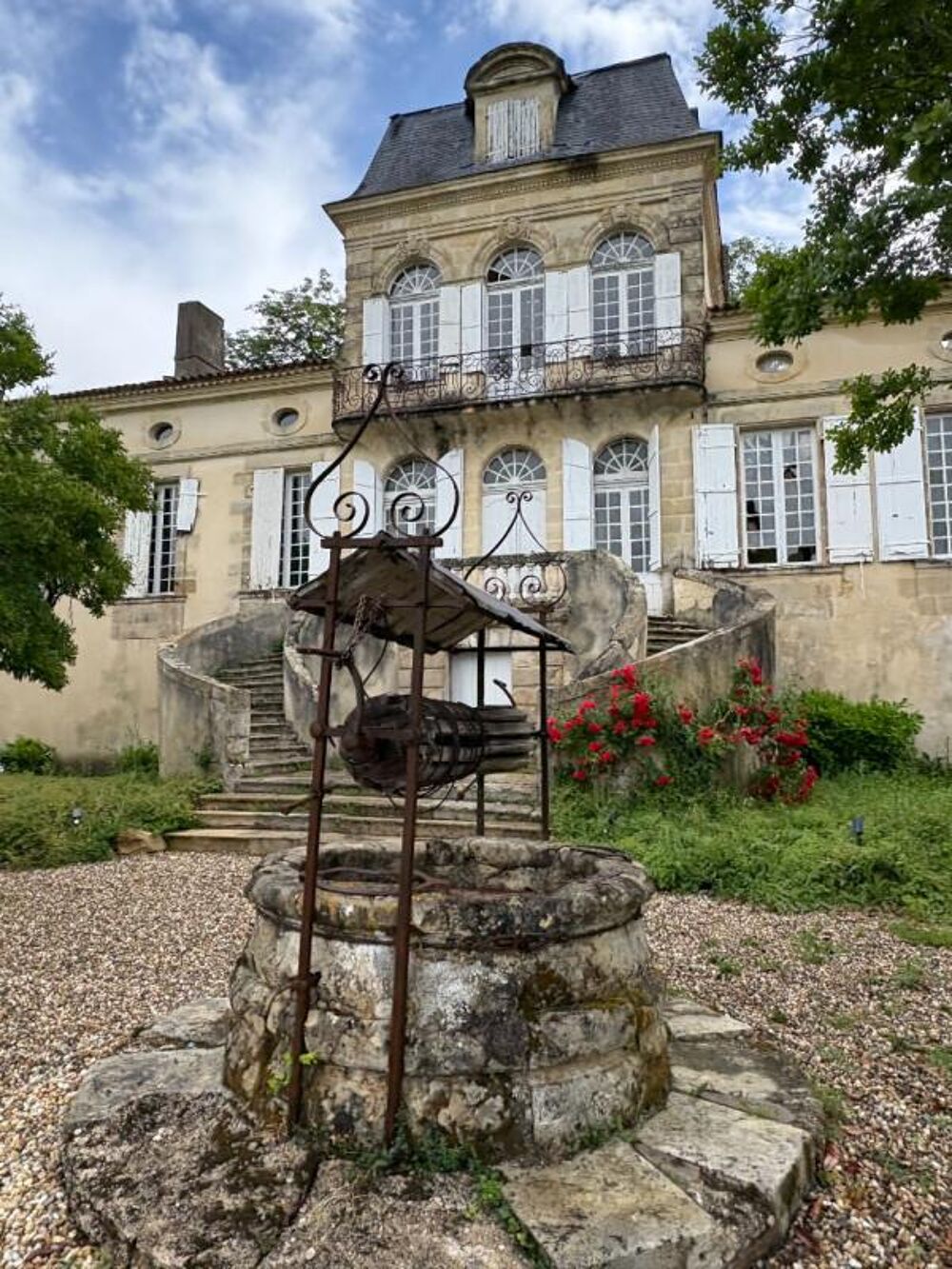 UN CHEF-D'OEUVRE LOUIS XV À RÉINVENTER Château XVIIIe proche Langon