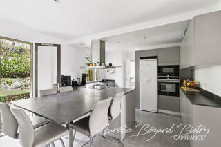  Maison à vendre 8 pièces 181 m²