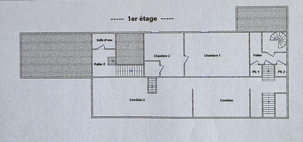 Longère Ste Scolasse Sur Sarthe 3 chambres 184 m2 dépendances, 20 boxes