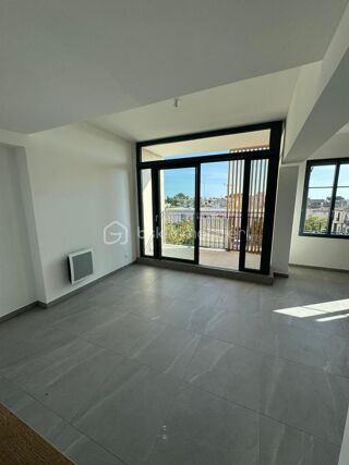  Duplex/triplex  vendre 3 pices 68 m