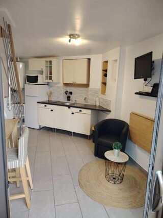  Appartement à louer 2 pièces 27 m²
