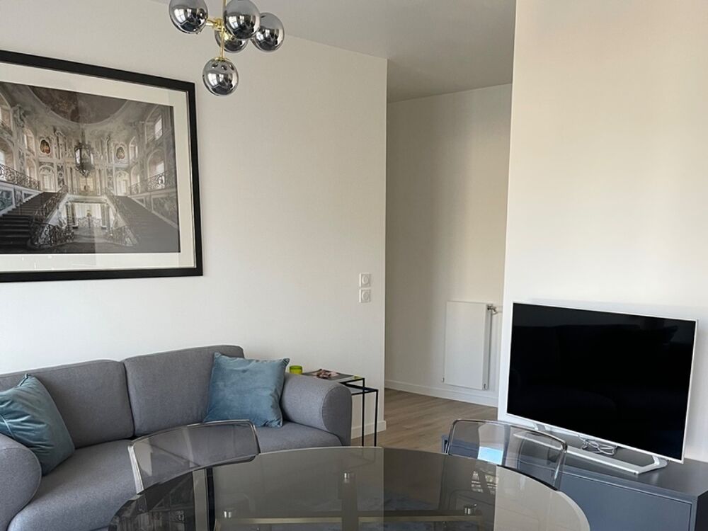CLICHY (92110)  MÉTRO MAIRIE DE CLICHY  APPARTEMENT 2 PIÈCES MEUBLÉ AVEC TERRASSE- Quartier des Bateliers