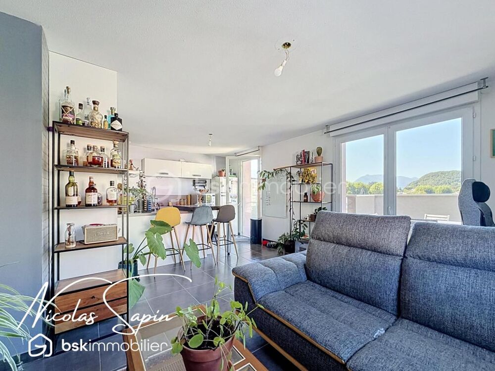 Vente Appartement T2 en dernier étage avec terrasse de 62m2 Varces allieres et risset