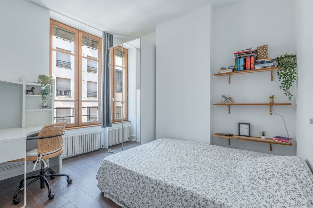 Vente Appartement Appartement à vendre 4 pièces LYON 7EME ARRONDISSEMENT (69) Charme sans travaux Lyon 7