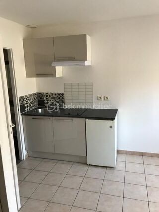 Immeuble � vendre 13 pi�ces 327 m�