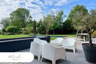 Maison à vendre 6 pièces 396 m²