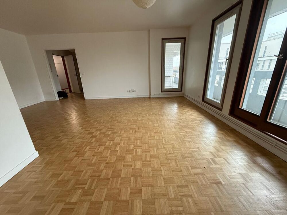 SURESNES CENTRE-VILLE - Appartement 3 pièce(s) 74 m2 - ASCENSEUR - TERRASSE - PARKING - CAVE - BUS AU PIED DE L'APPARTEMENT