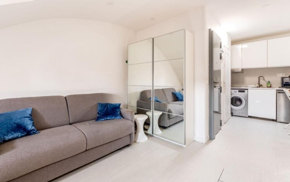 Vente Appartement Studio à Vendre 21m2 (17m2 Carrez) - Paris 17ème arrondissement - Plaine Monceau - Pont Cardinet Paris 17