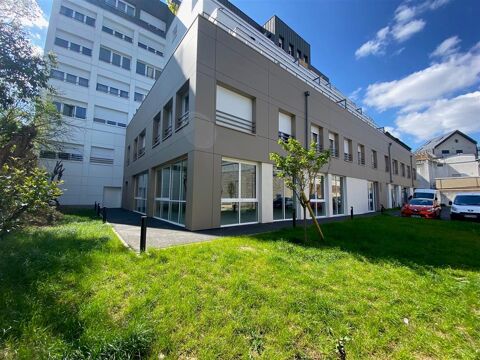 Local d'activité proche métro livré brut 1200000 94200 Ivry sur seine