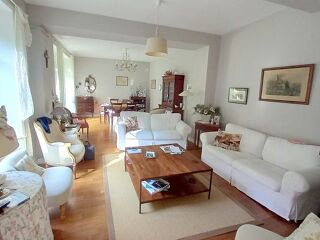  Maison � vendre 9 pi�ces 180 m�