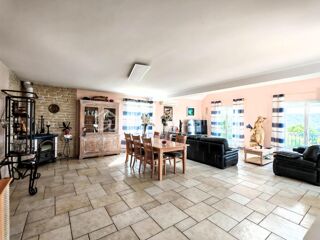  Maison � vendre 8 pi�ces 269 m�