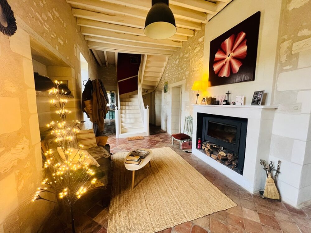 Propriété d'exception 570m² + activité gites entre Poitiers et Tours