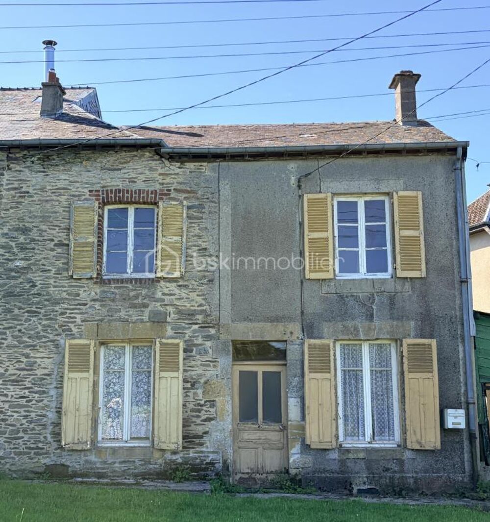 Maison de village à rénover entièrement avec Jardin - 100 m² - Meillier Fontaine